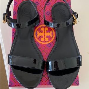 Tory Burch Laurel flat sandal 7.5